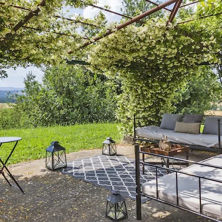 Hotel Casale Ripi 8&2, Emma 3*