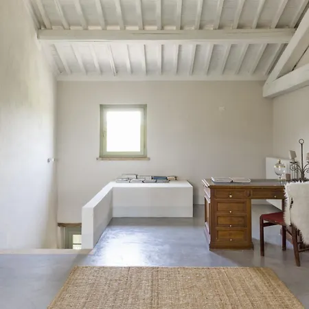Casale Ripi 8&2, Emma Acquasparta